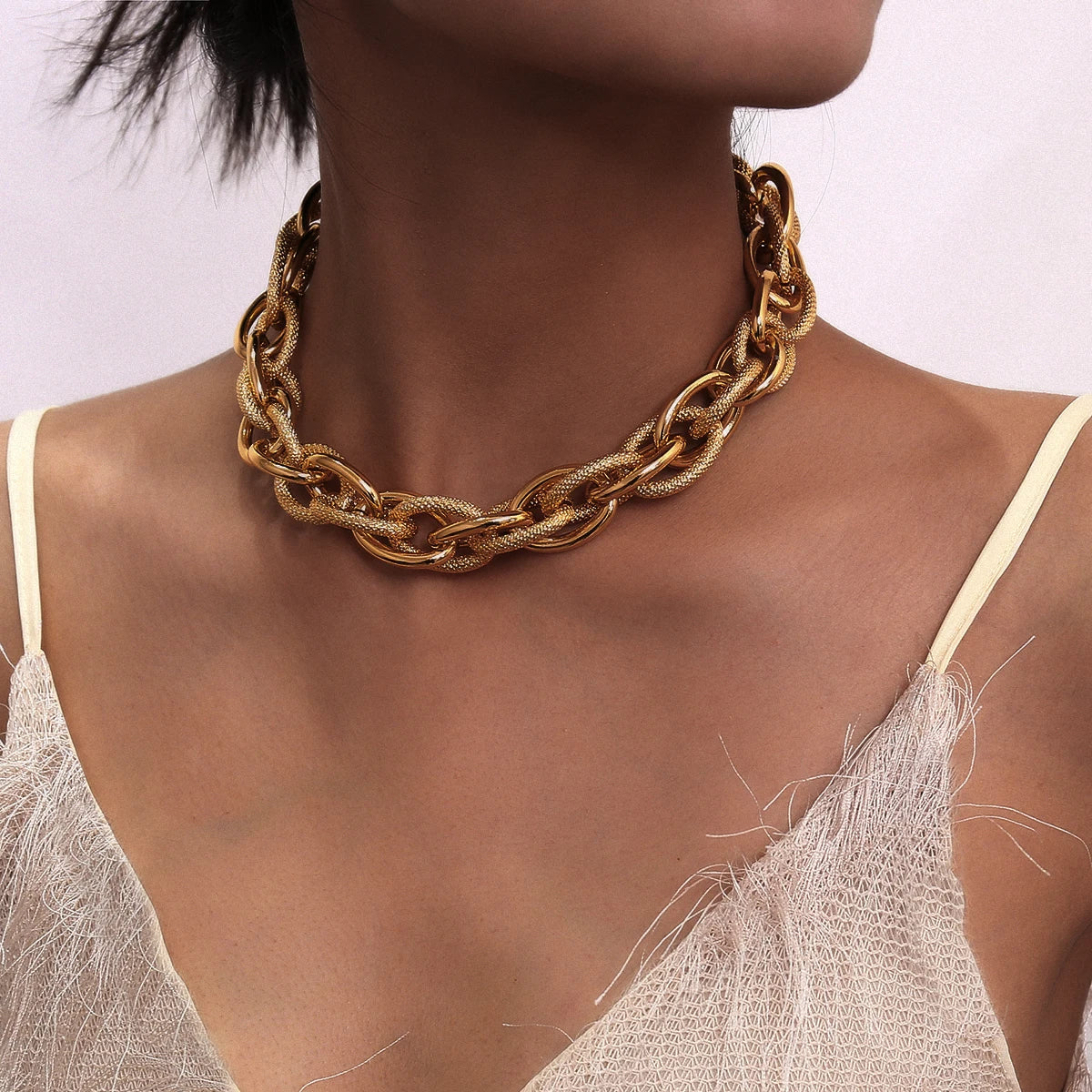 Cadenas Noir Choker